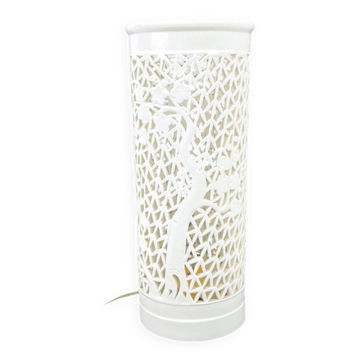 Lampe ajourée en porcelaine blanche de Chine – 31 cm