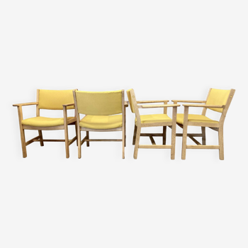 Suite de 4 fauteuils Hans Wegner "design scandinave" 1960.