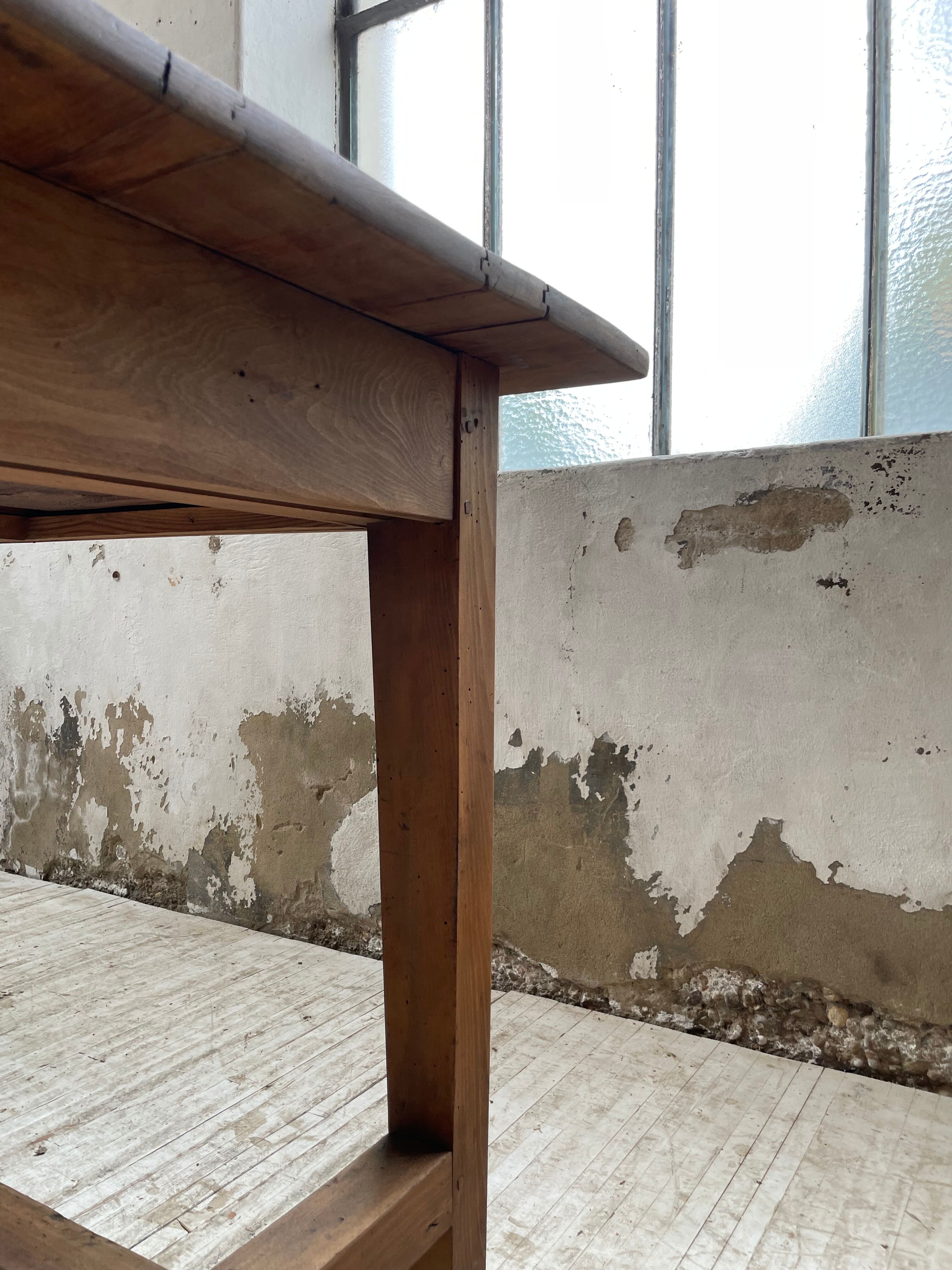 Oak island farmhouse table 2m