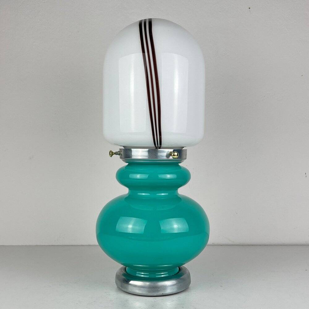 Modern Italian table lamp from the mid-century, Italy, 1980s.