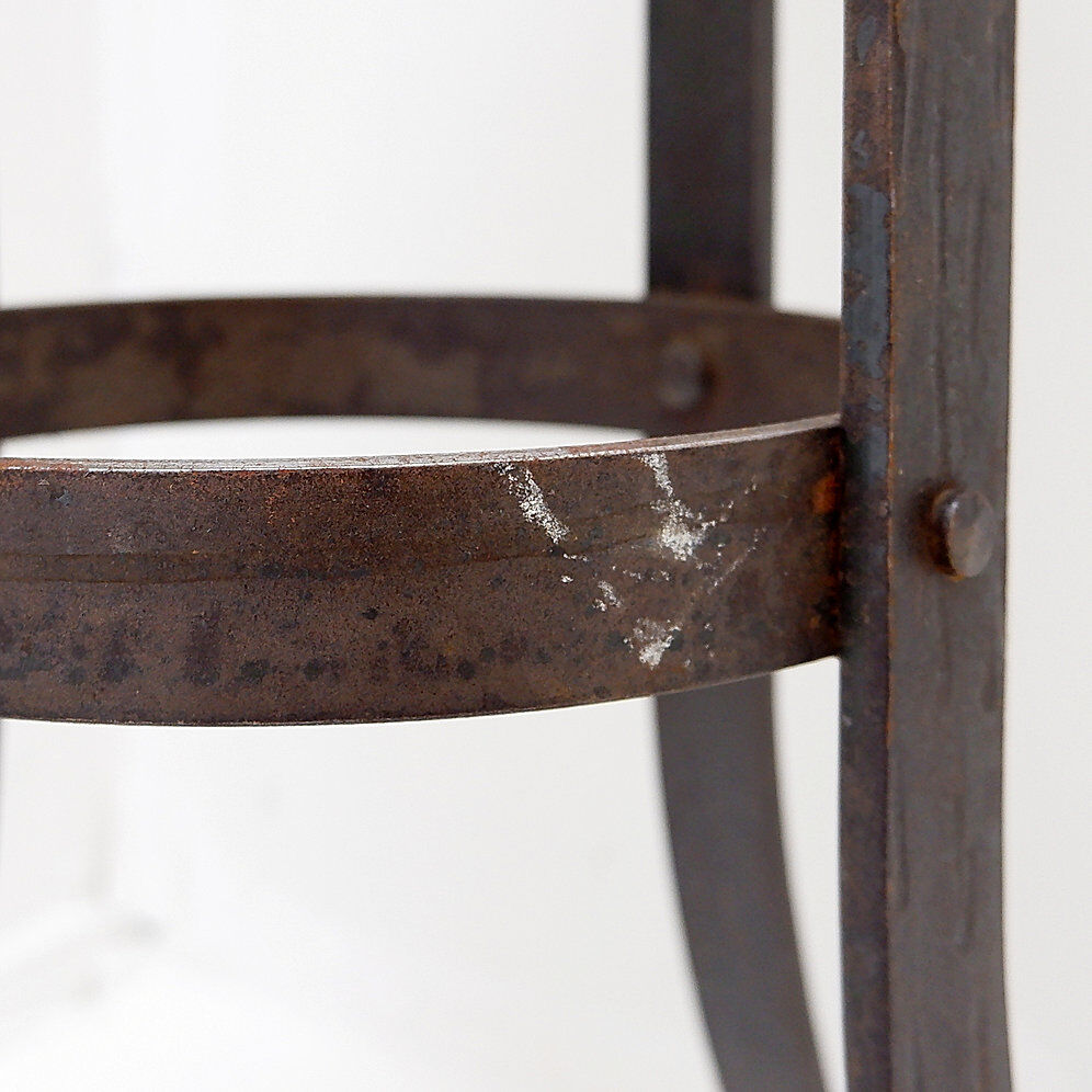 Paire de tabourets de bar brutalistes en chêne et fer forgé, années 1960