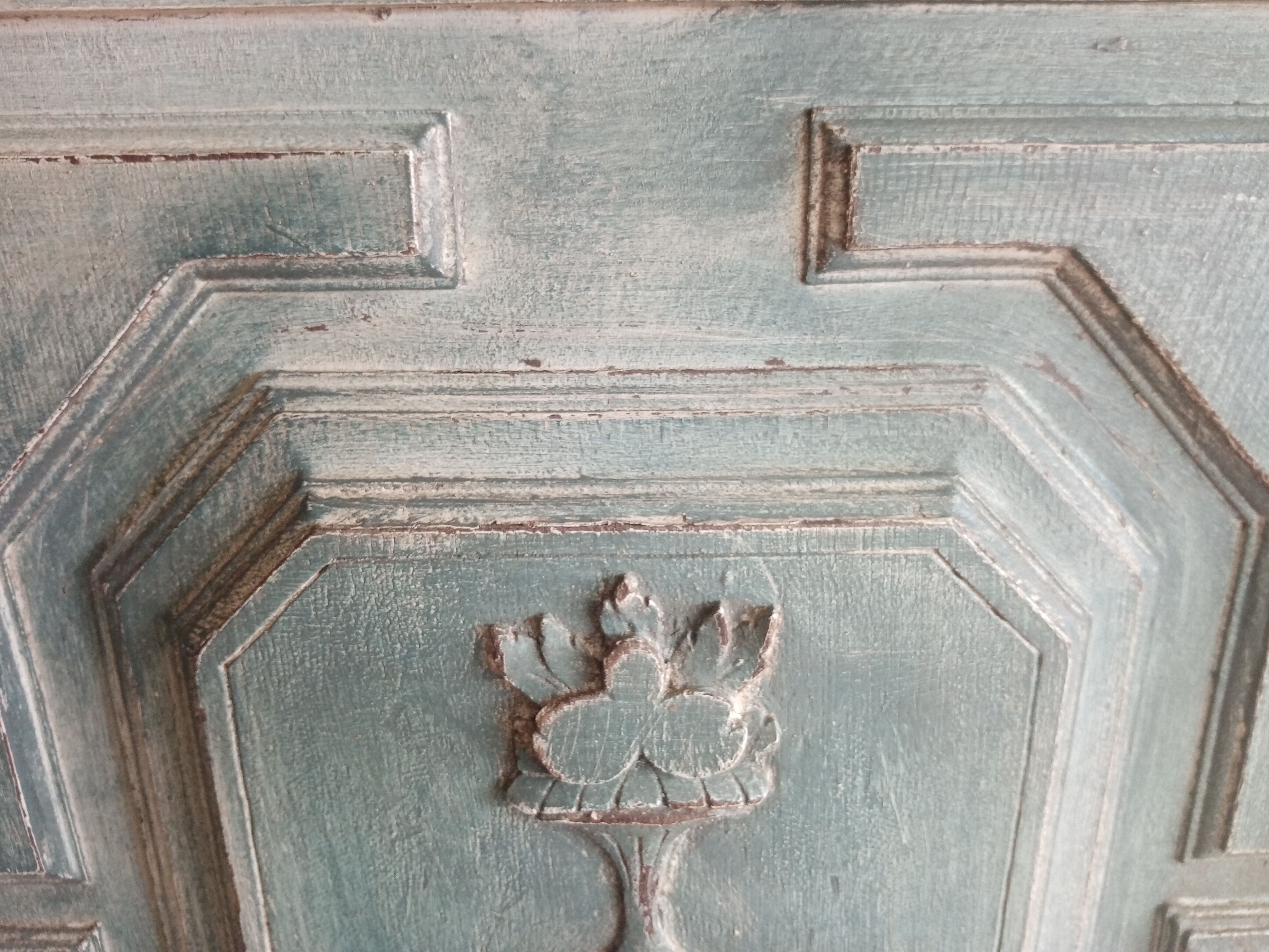 Ancienne porte patinée 64,5 x 59 cm