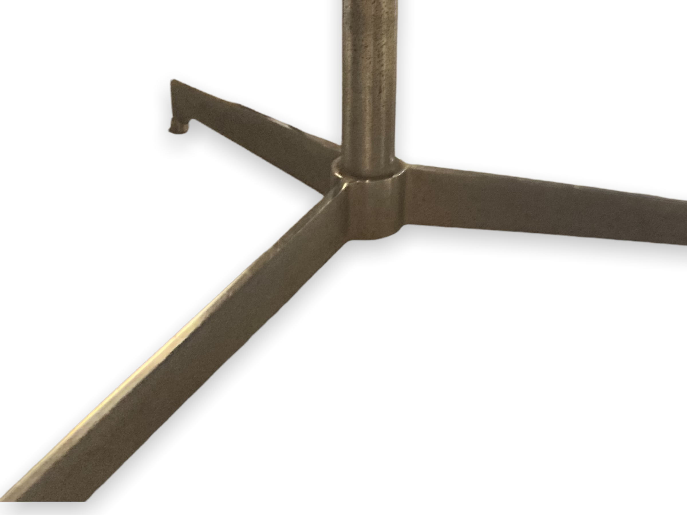 Important Design Living Room Roundtable