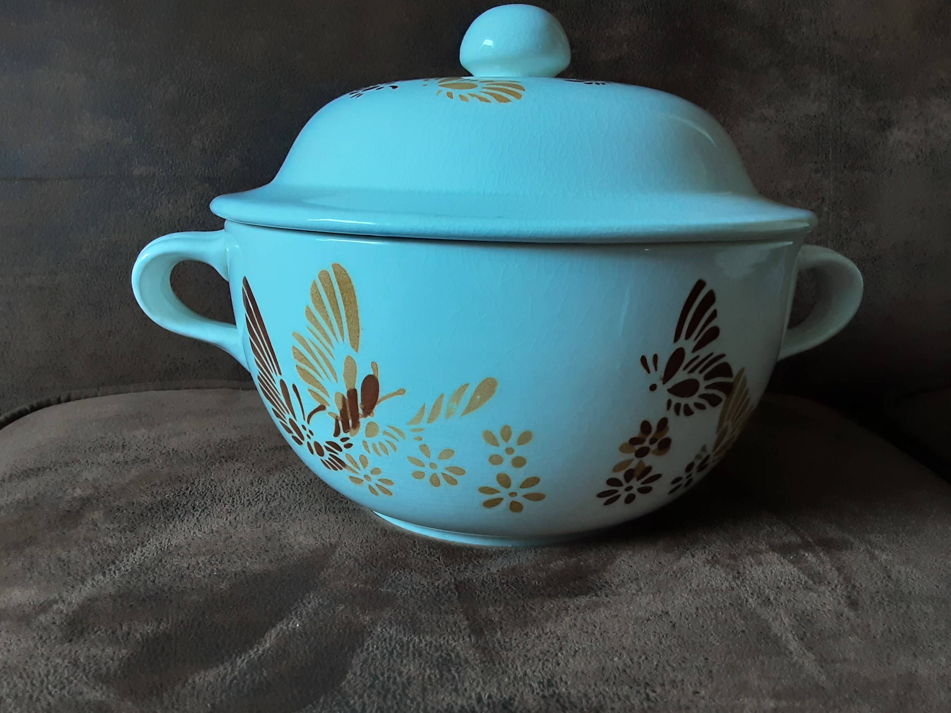 Sarreguemines soup tureen and lid
