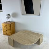 Coffee table Roche Bobois "eye" in travertine, 1970