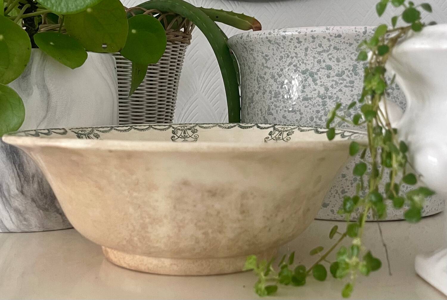 Old iron earth salad bowl