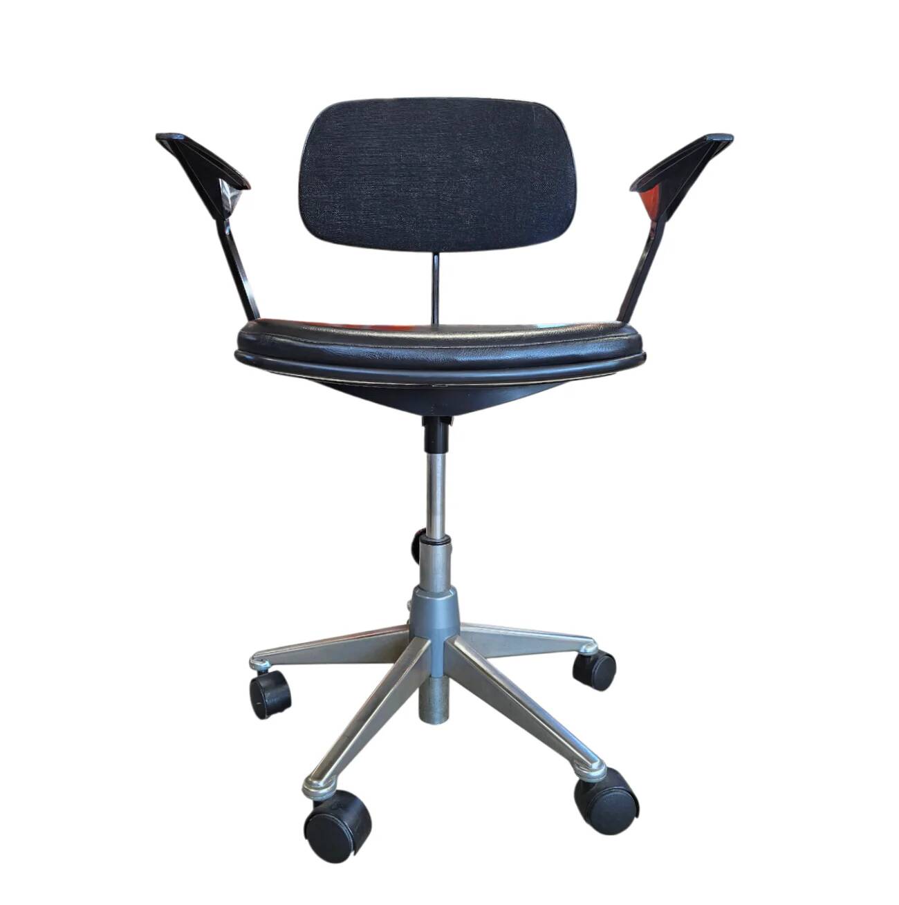 Mid-century desk chair by Friso Kramer for Ahrend de Cirkel / 1960s