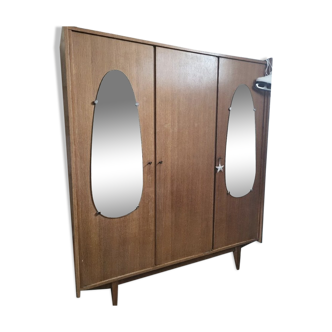 Wardrobe with mirrors