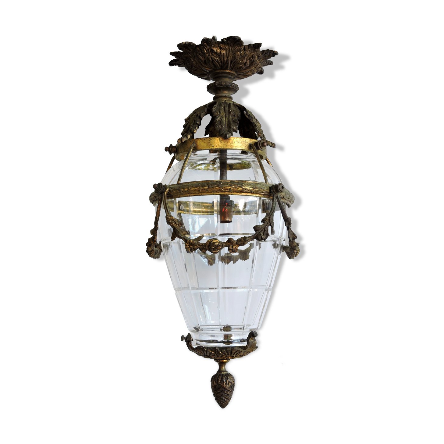 Lantern suspension of gilded bronze vestibule of the period of the XX th century