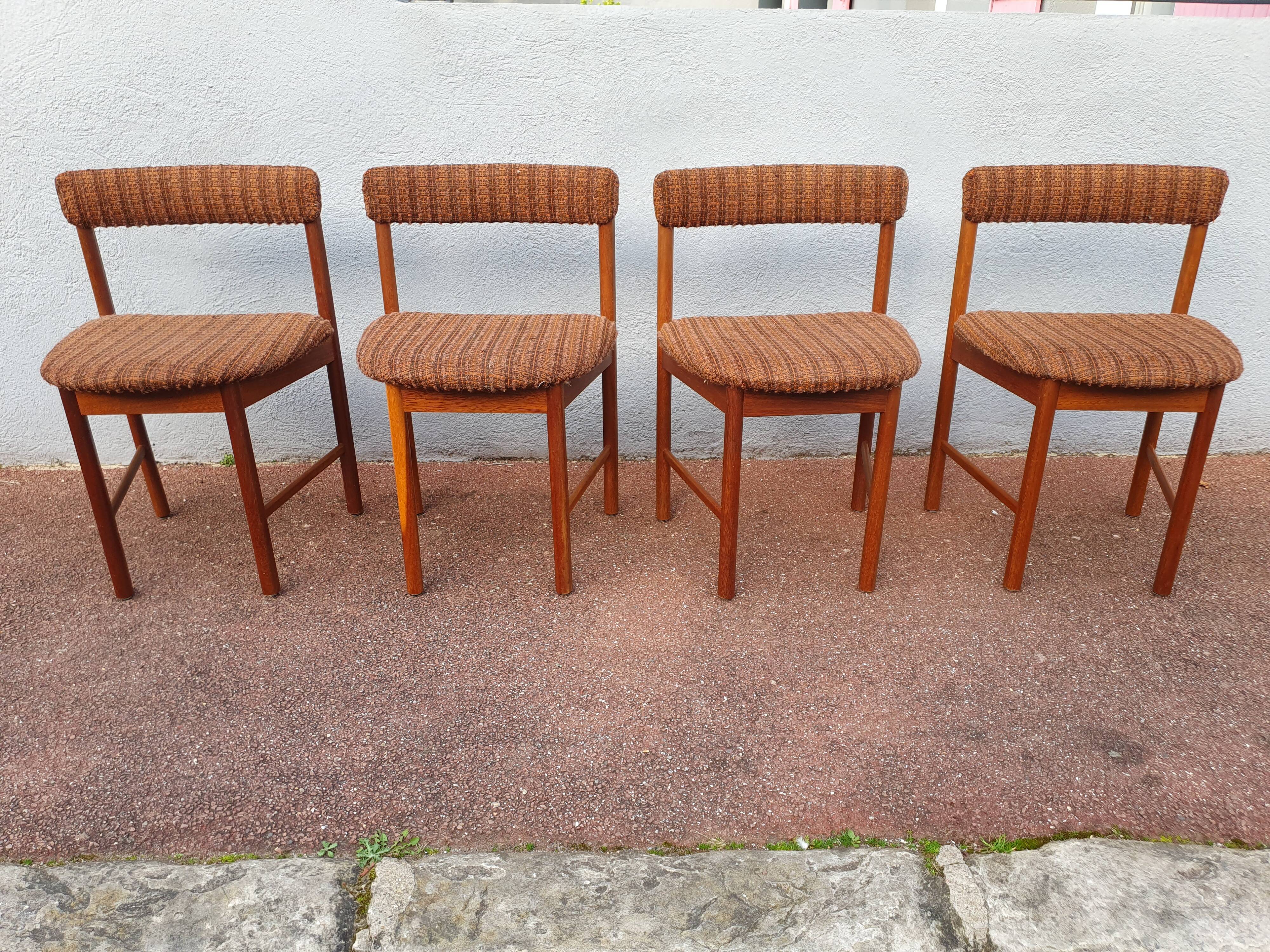 VINTAGE CHAIRS