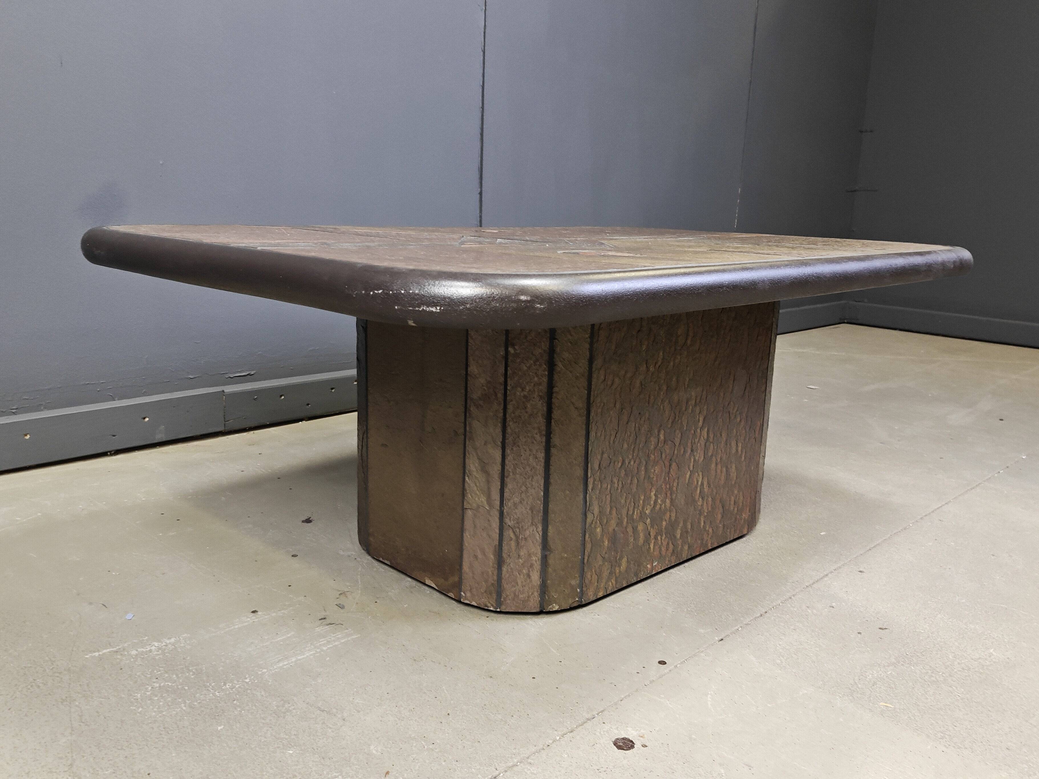 Table basse attribuée à Paul Kingma, années 1980.