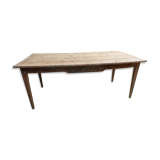Farm table