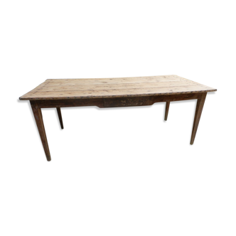 Farm table