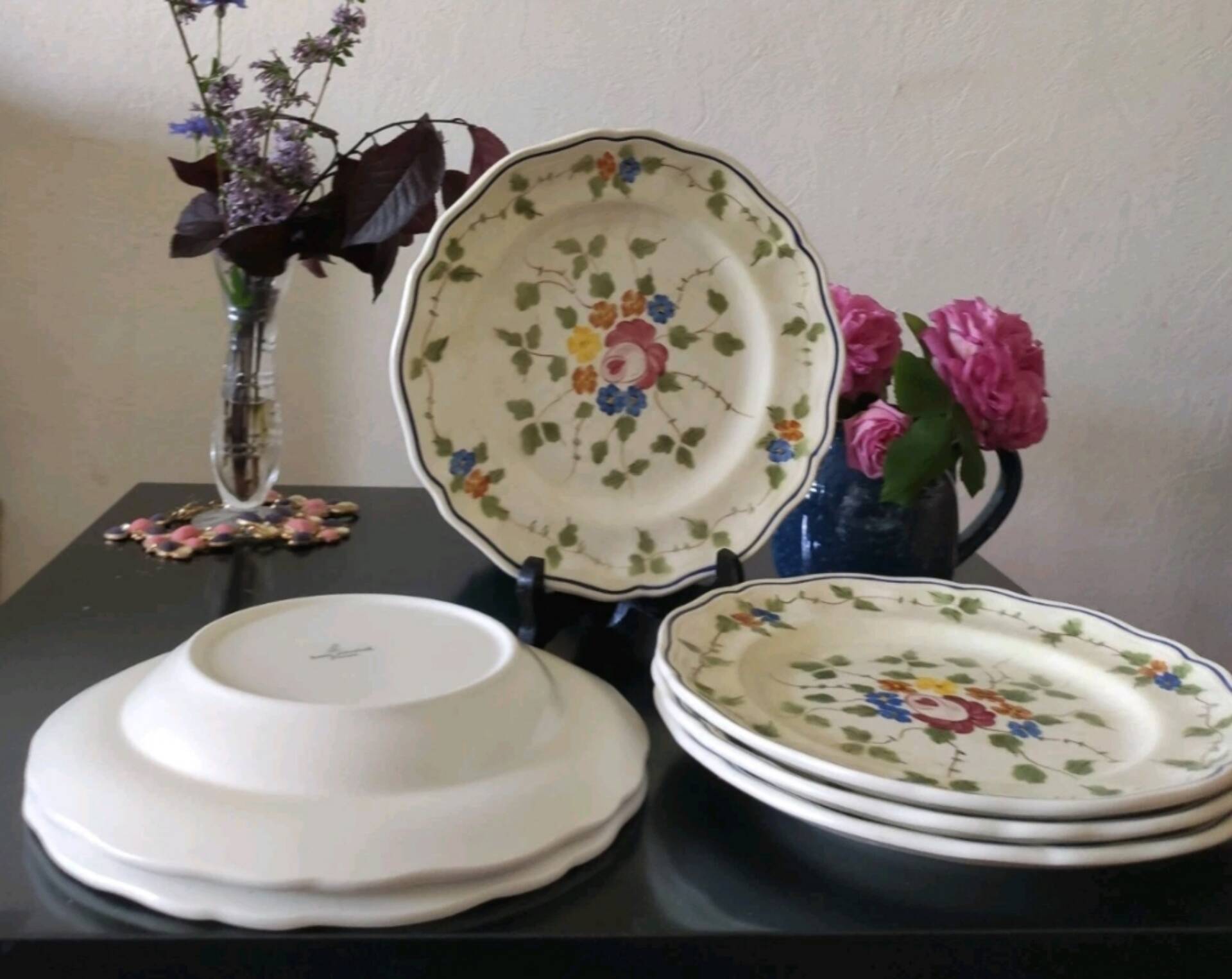 Set of Longchamp plates
