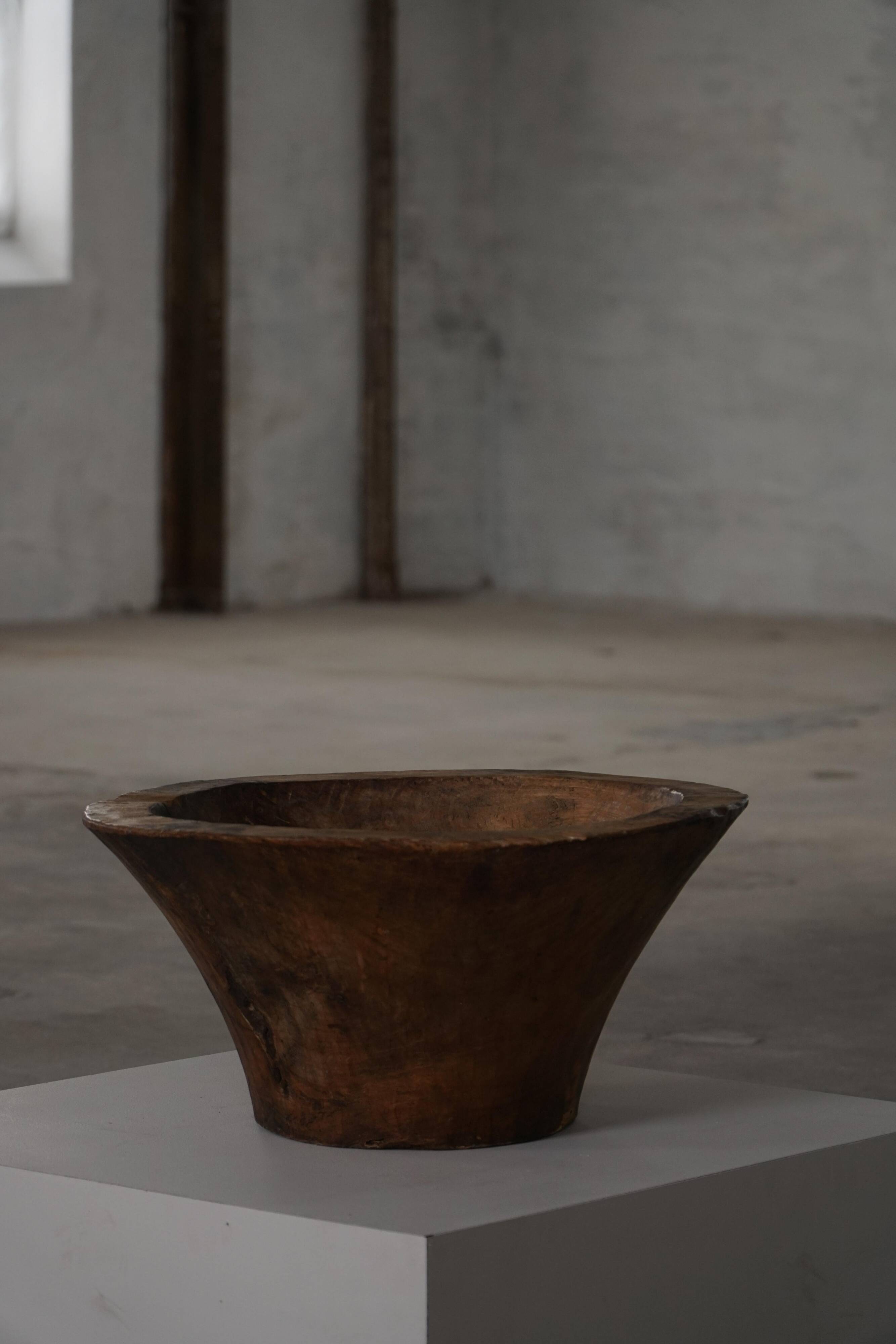 Large hand-carved African wooden bowl, mid-20th century.