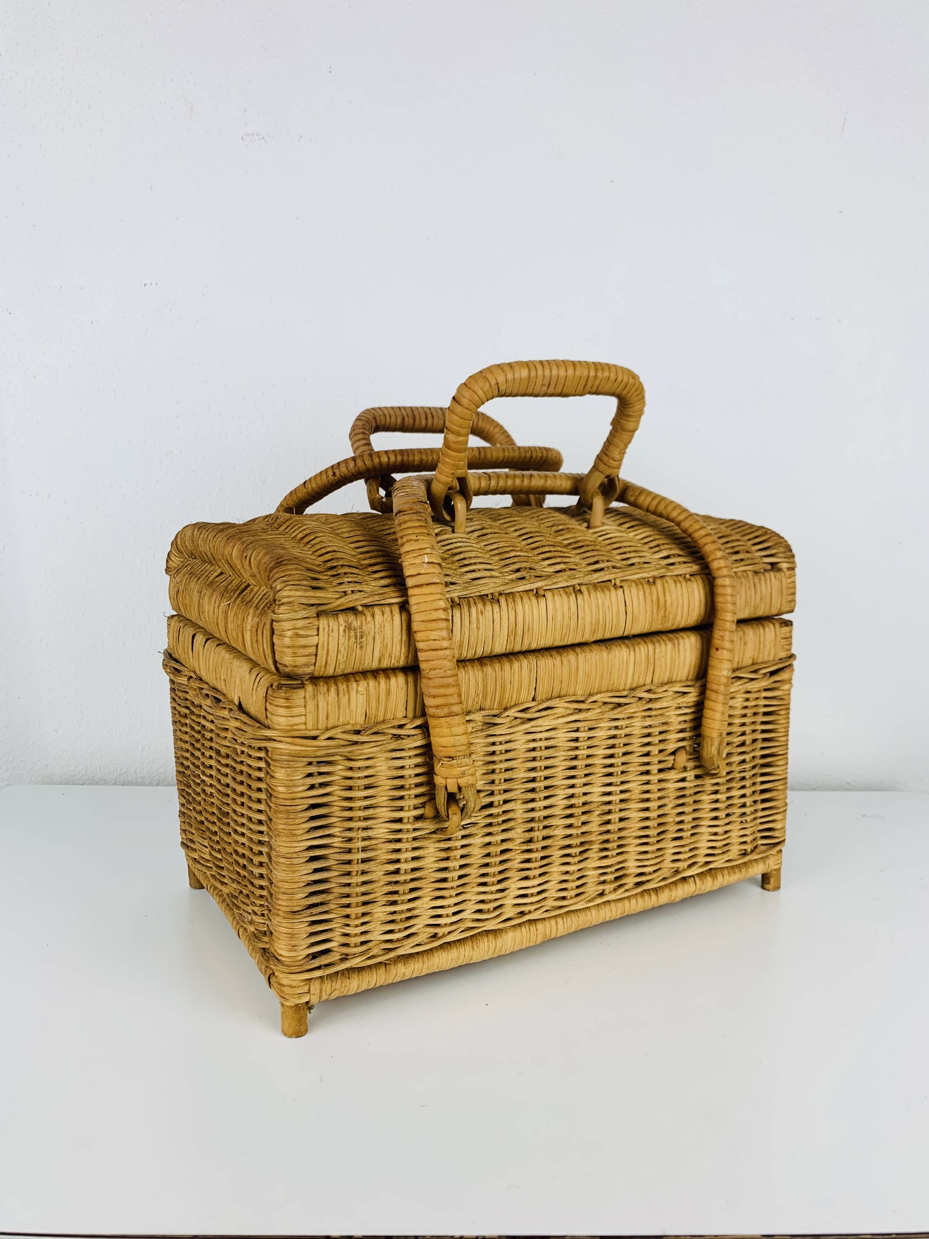Vintage rattan basket, 1960s