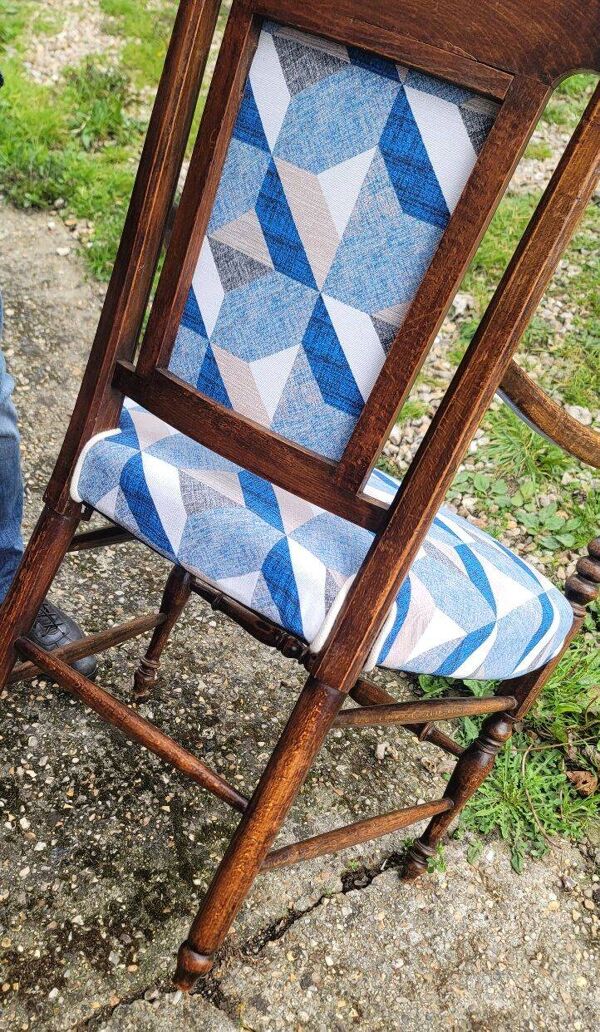 Fauteuil en bois sculpté, dossier ajouré, fin XIXe