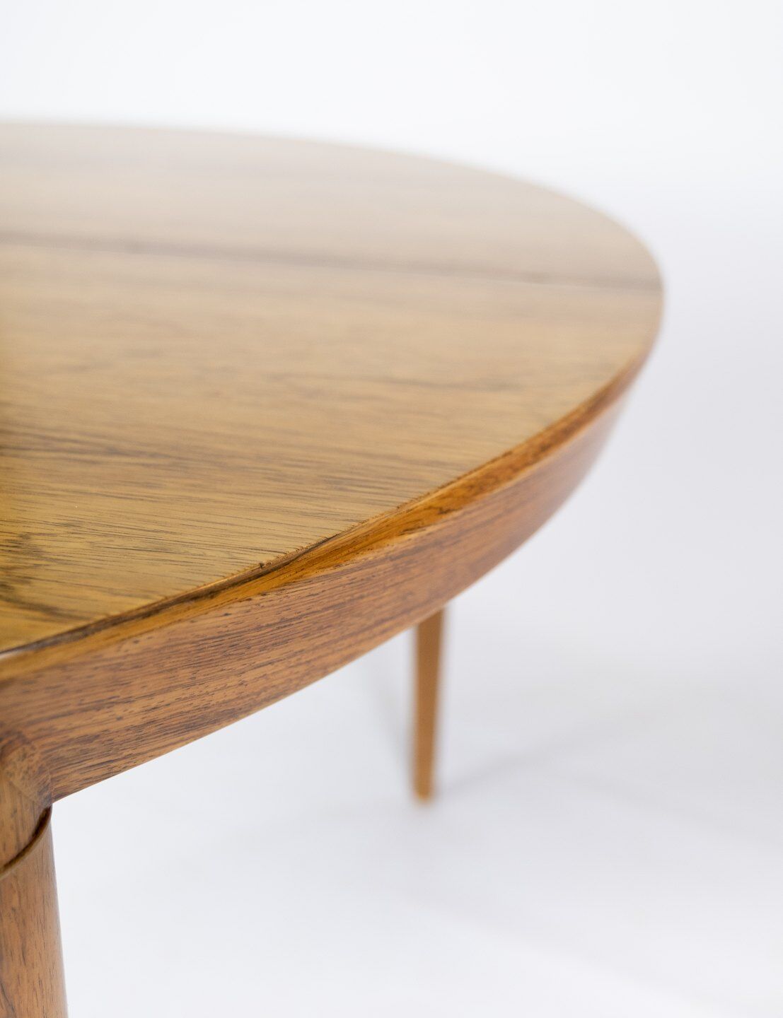 Dining table in rosewood of danish design from the 1960s.