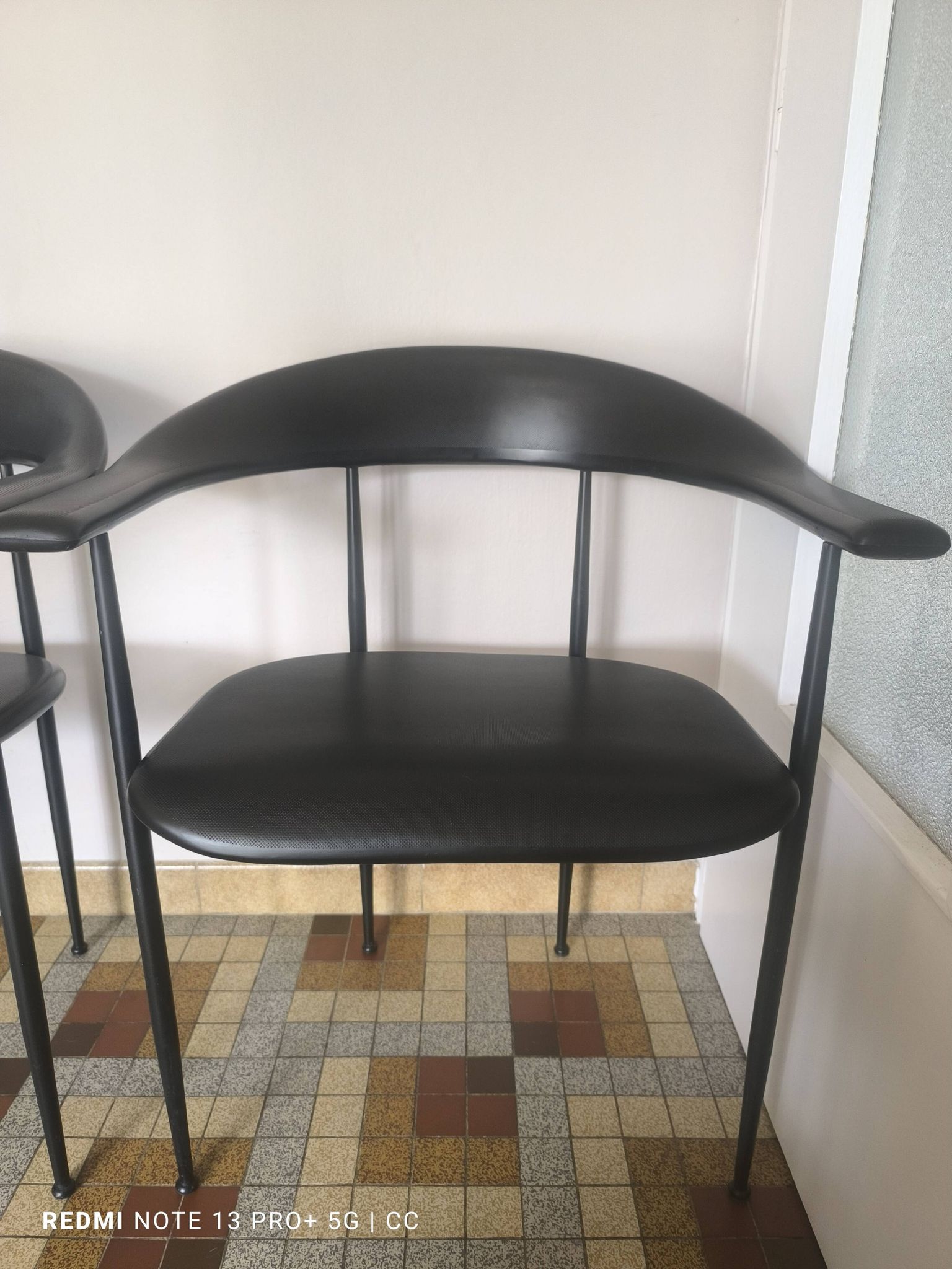 P40 fasem chairs by giancarlo vegni & gianfranco gualtierotti