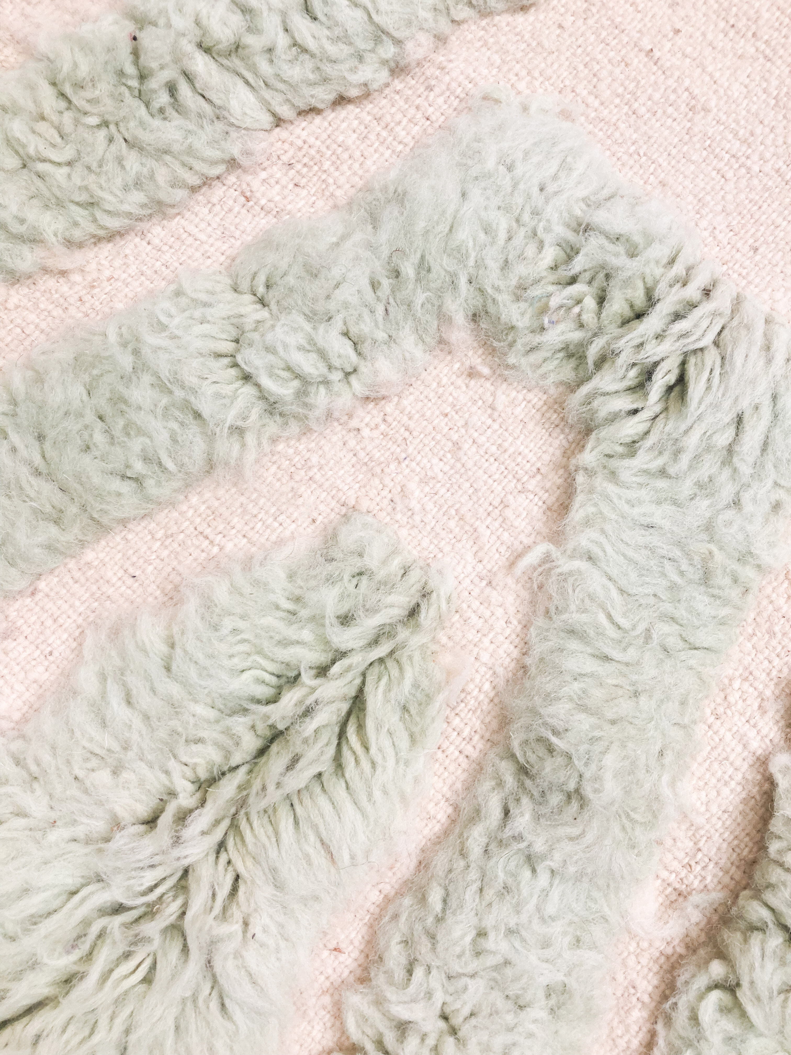 Moroccan Berber carpet Beni Ouarain mint green 2,49x1,60m