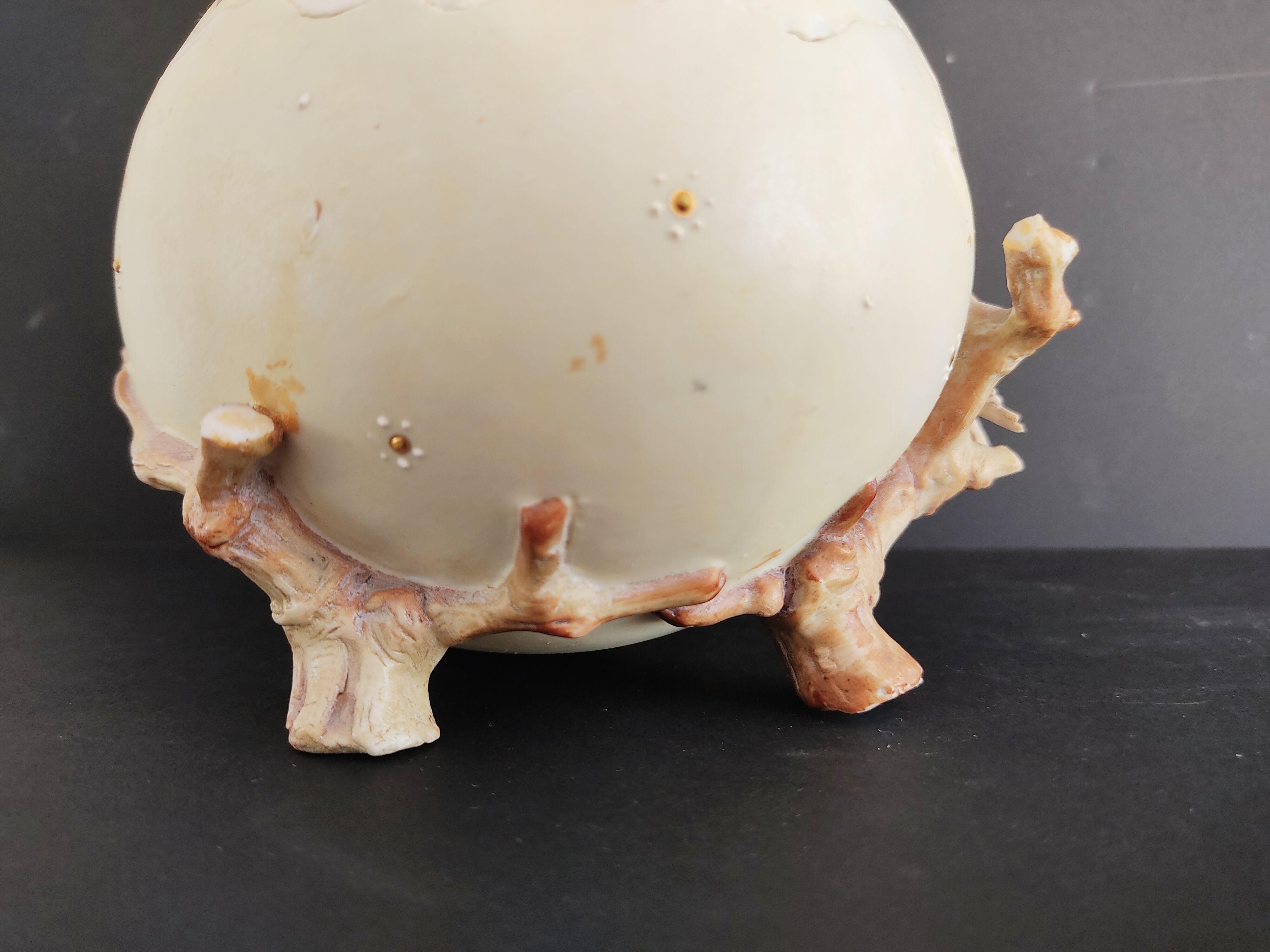 19th century egg-shaped porcelain box