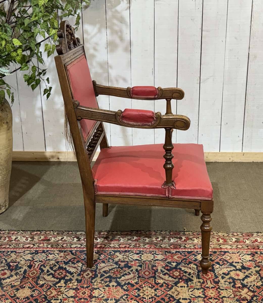 Breton armchair and its footrest from the 1930s.