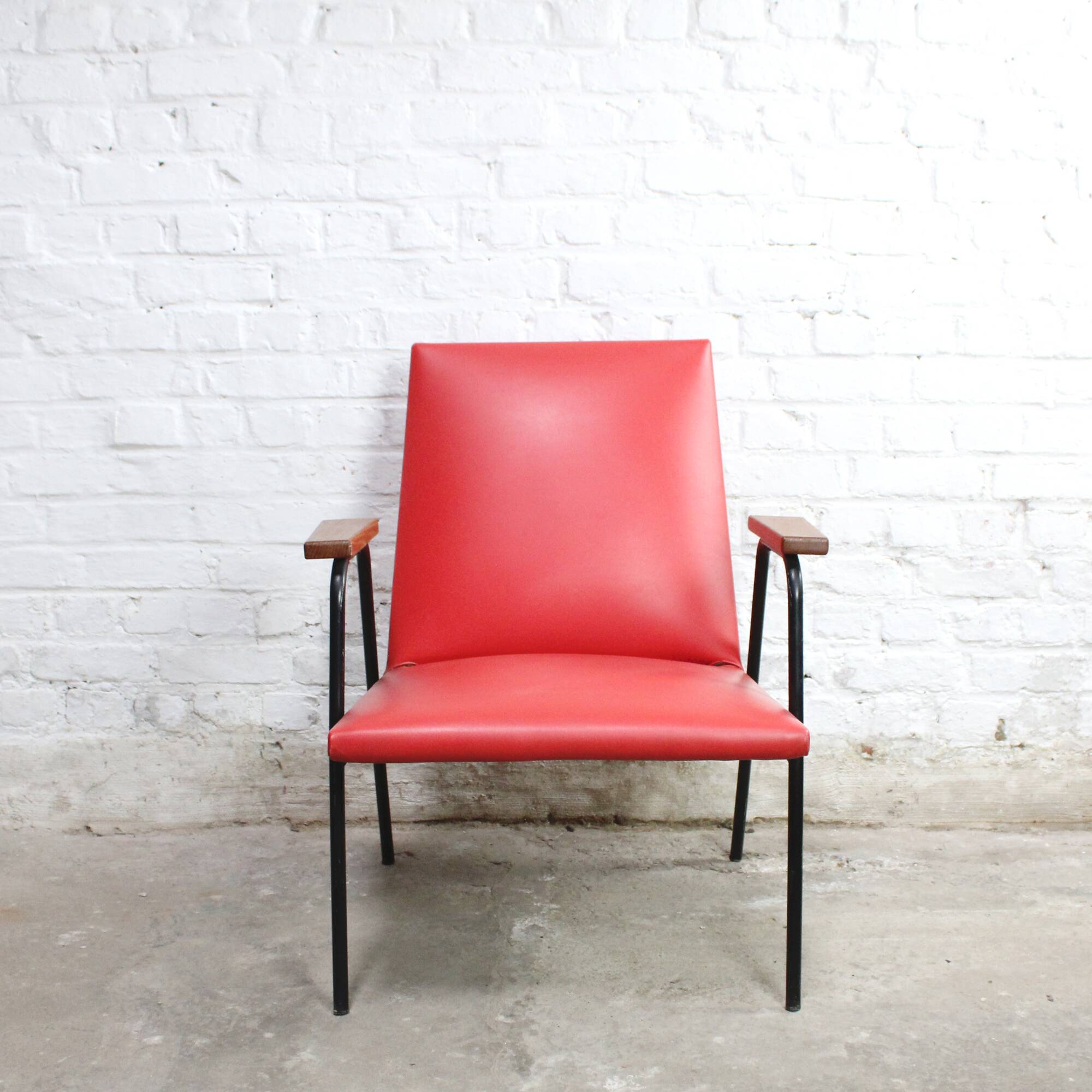 Fauteuil moderniste Robert par Pierre Guariche pour Meurop 1962