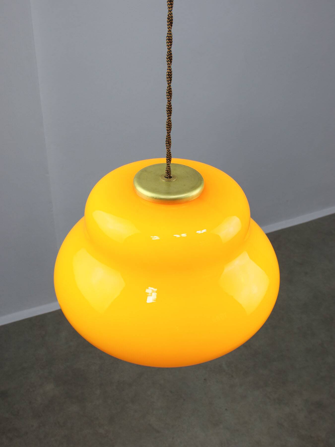 Mid-Century Italian Yellow Glass and Brass Pendant Lamp