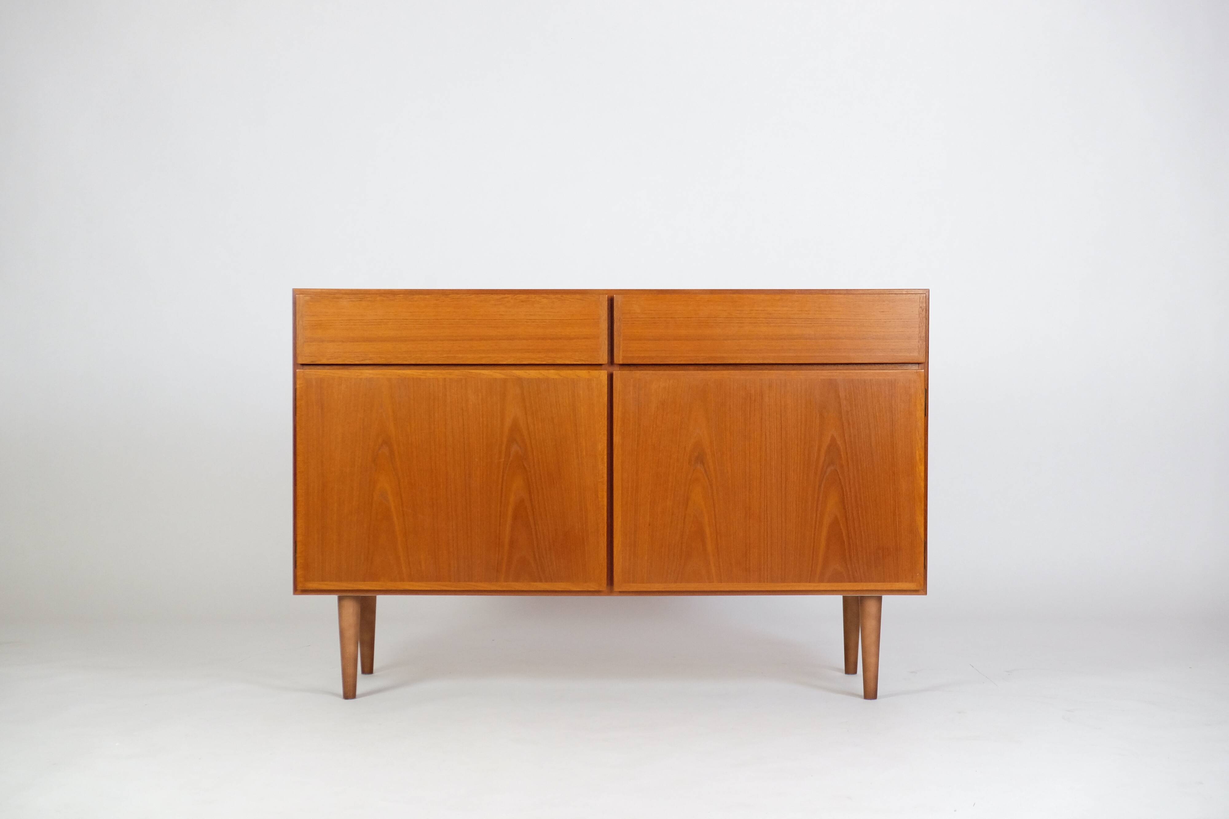 Buffet vintage en teck Omann Jun Kommode 60er Design danois 120cm