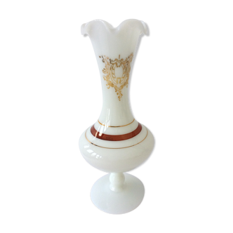 Vase glass opaline white gold decoration