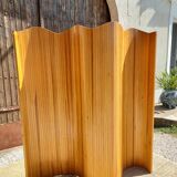 Paravent en bois articulé