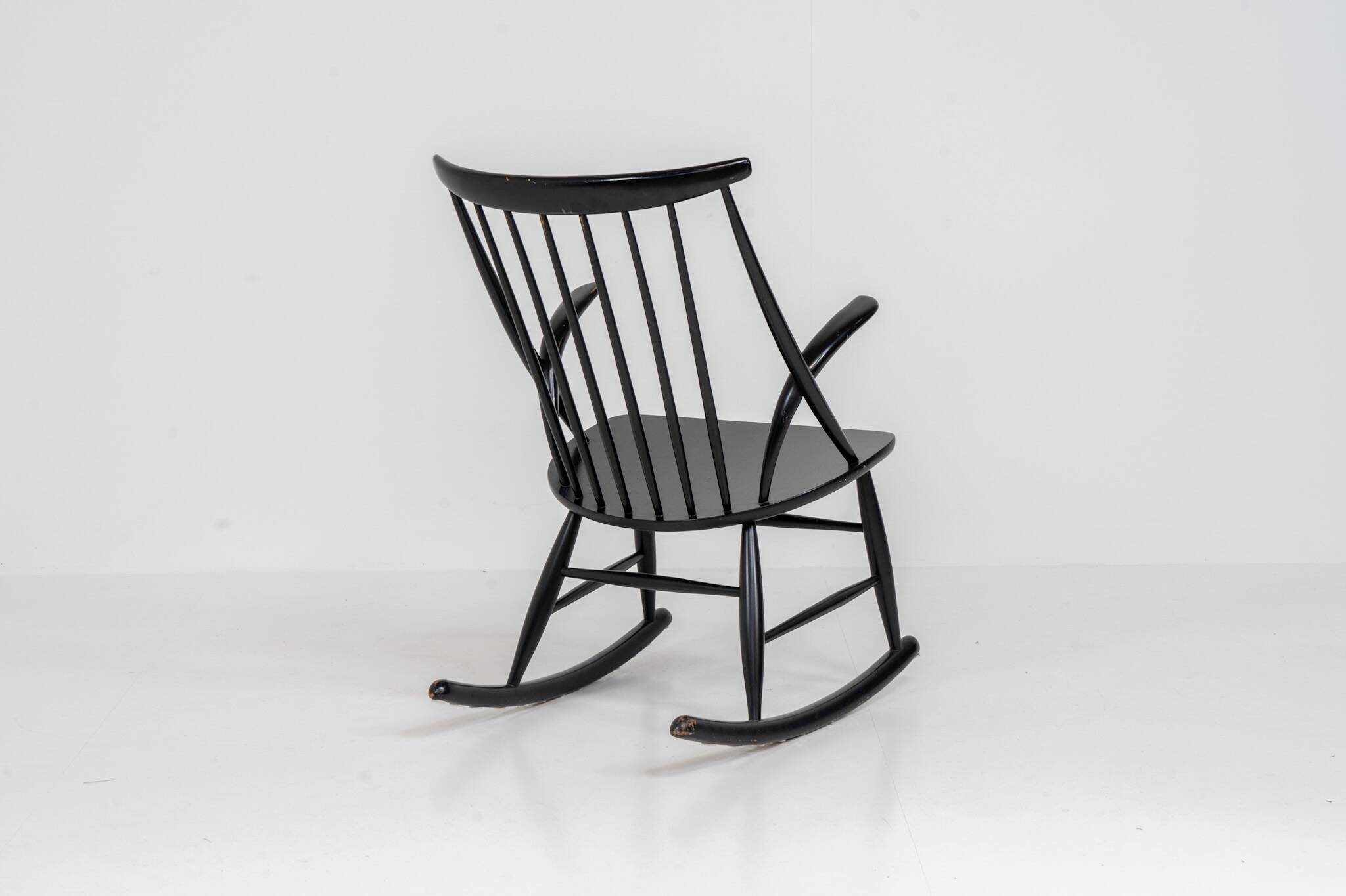 Fauteuil à bascule "IW3" par Illum Wikkelsø