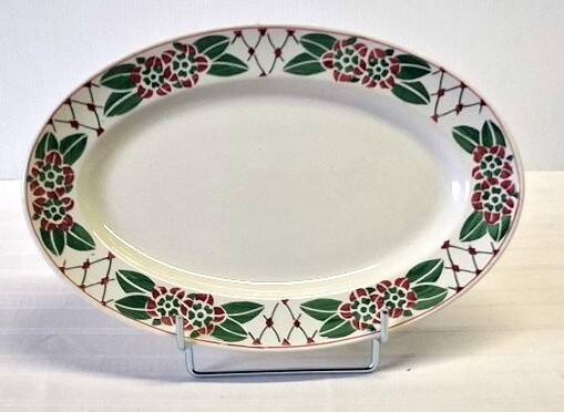 Plat ovale ancien de chez Sarreguemines modèle "Turbigo"