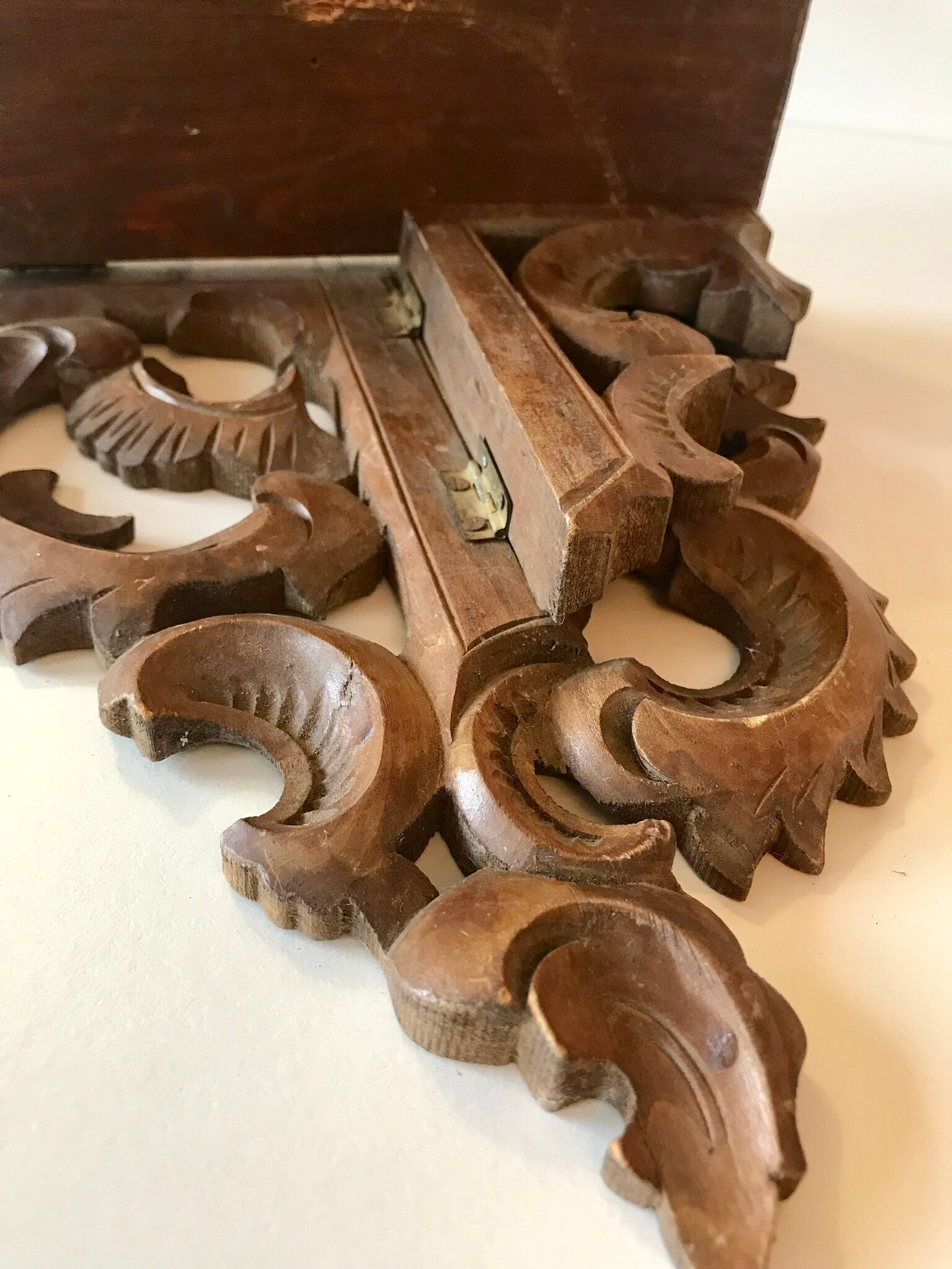 Farm wooden wall shelf