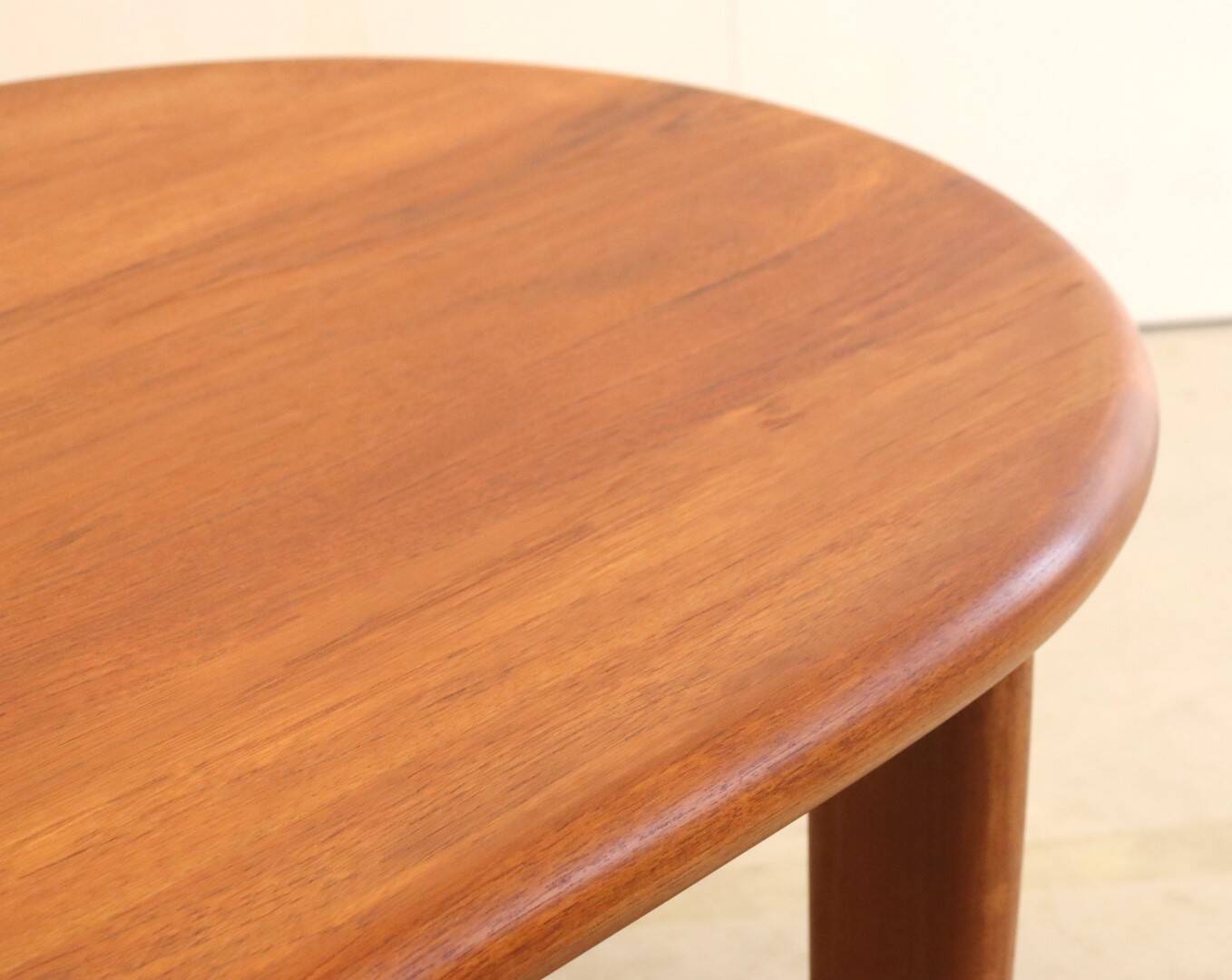 Table de salon design Niels Bach en teck deens 'Hansen'