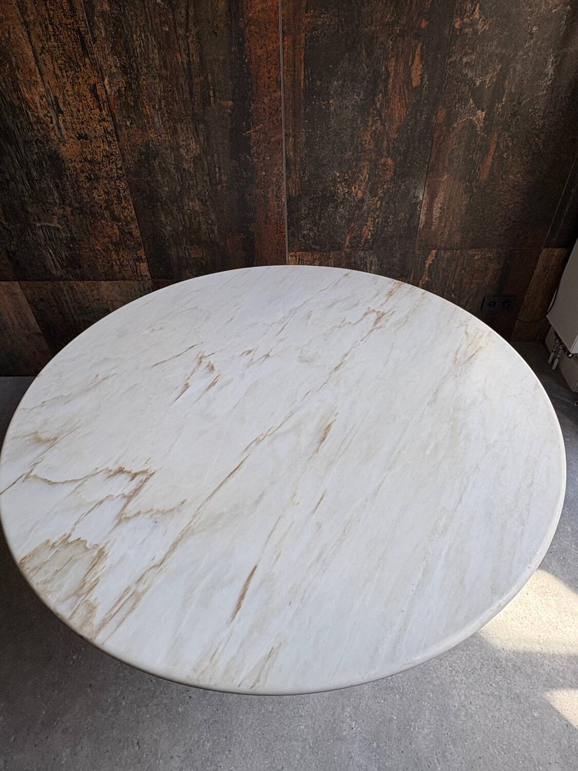 Table à manger vintage en marbre