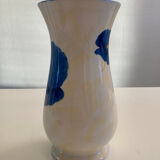 Lunéville earthenware vase from the "Blue Anemone" collection.