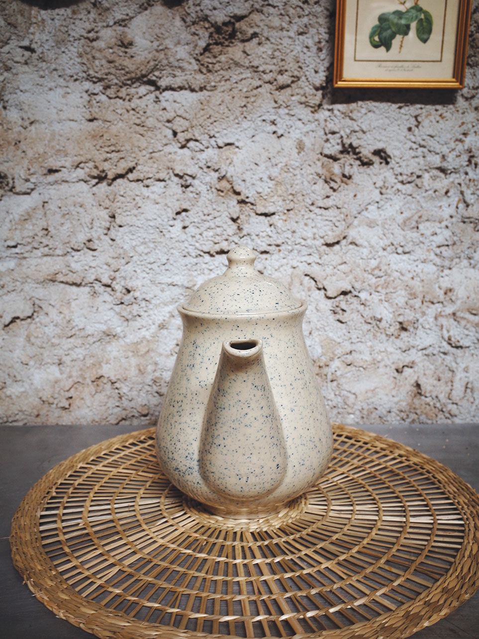 Large format ceramic teapot