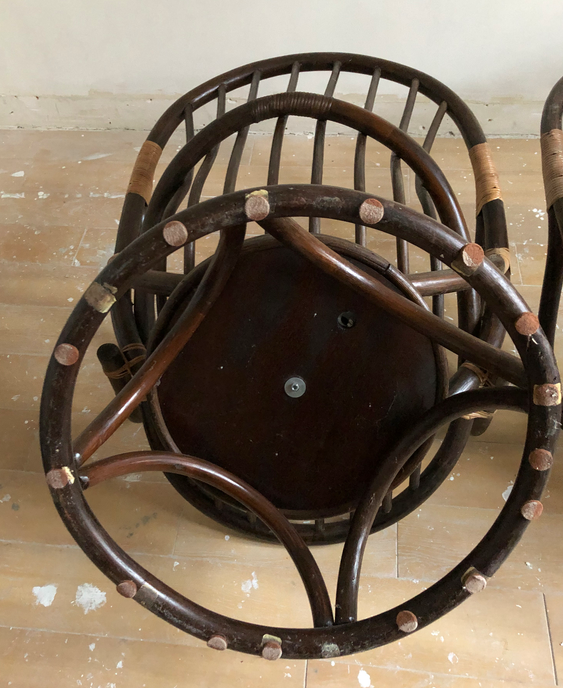 Lot of two rotating rattan chairs
