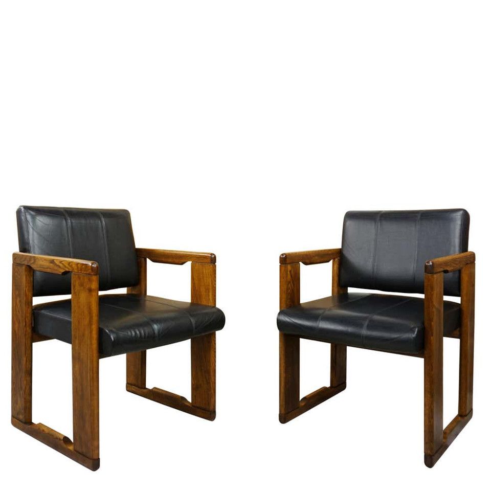 Pair of Italian design armchairs by Afra & Tobia Scarpa model Dialogo 1970