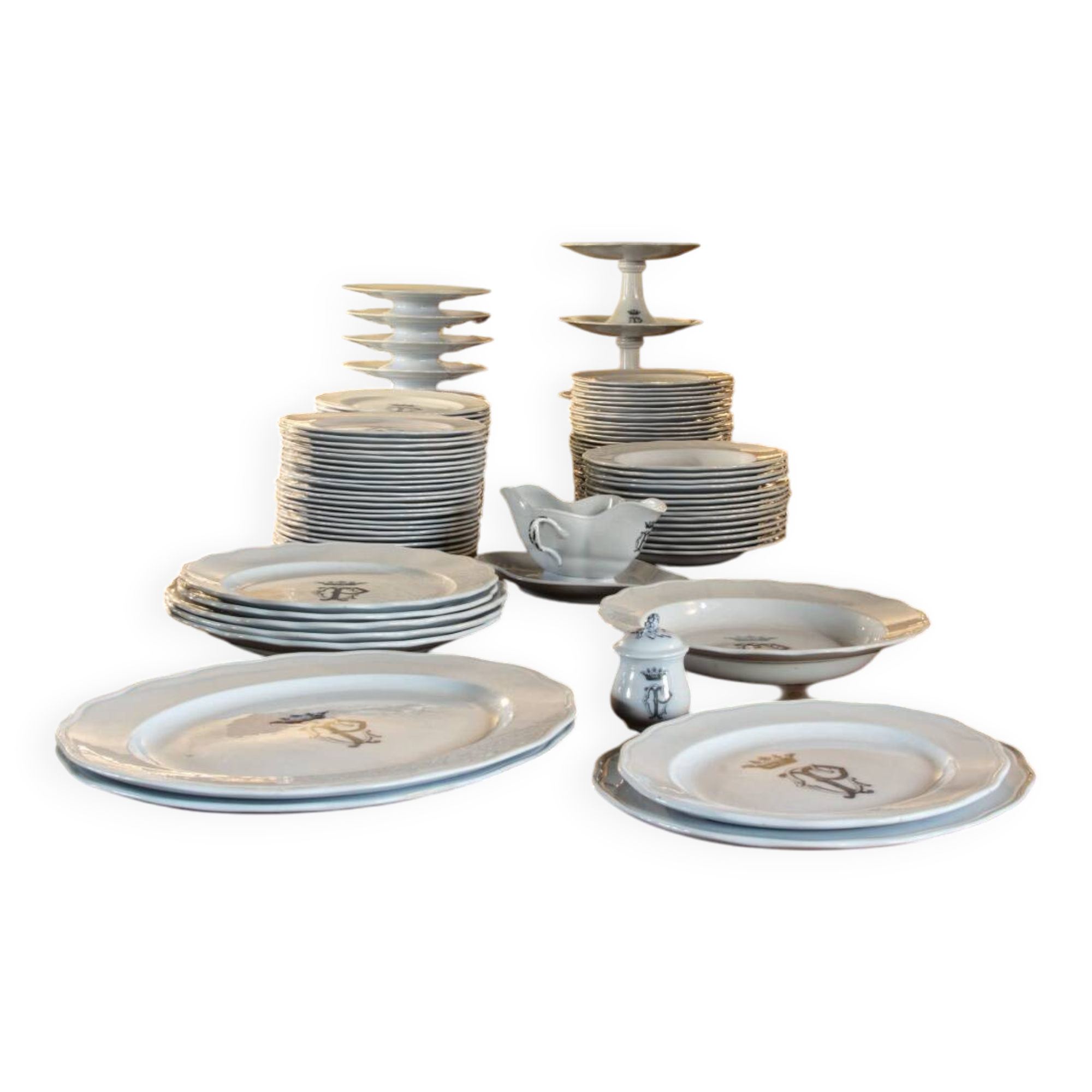 English earthenware service, CP monogram, ducal crown, 109 pieces