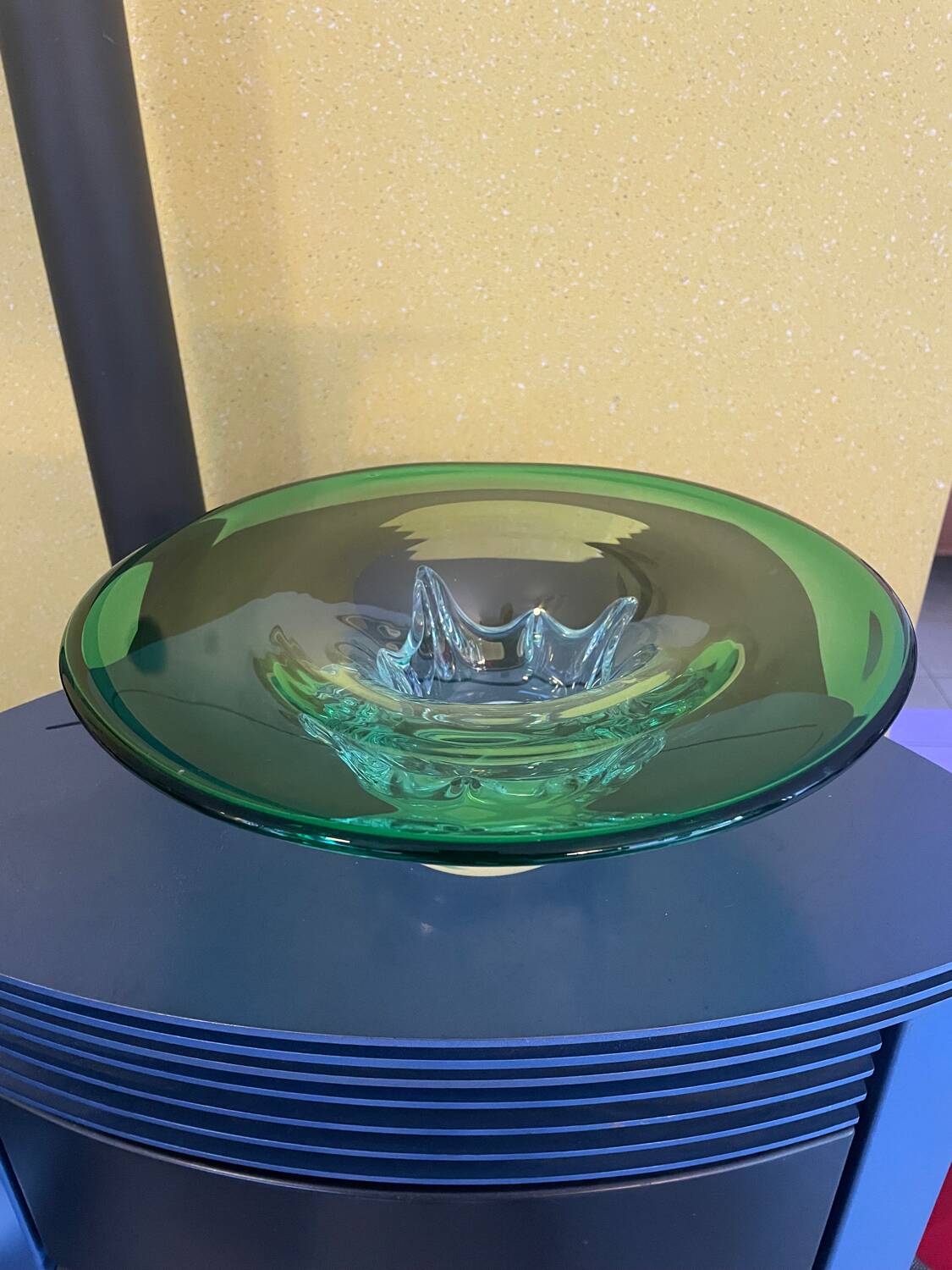 Glass fruit bowl