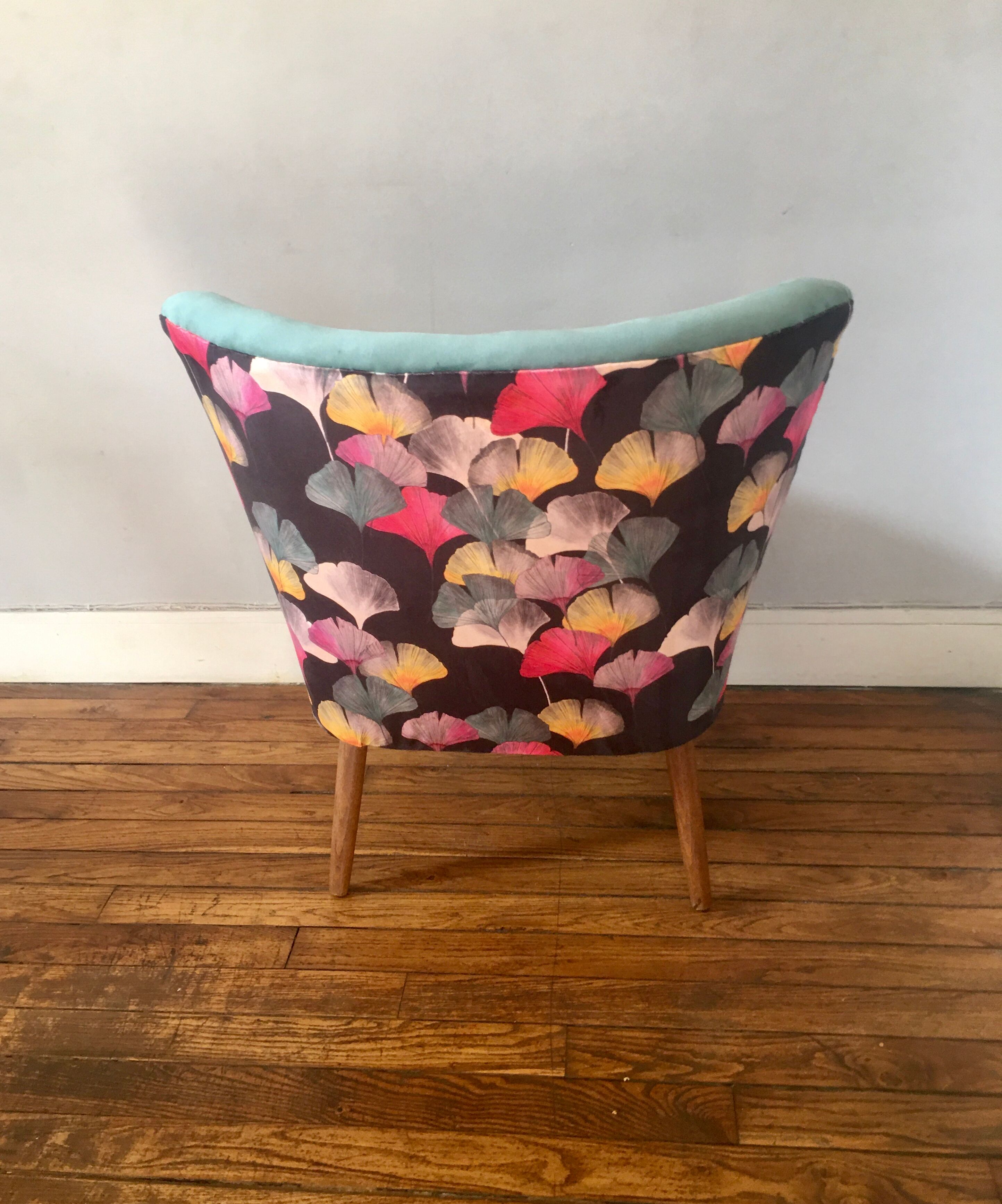 Cocktail armchair