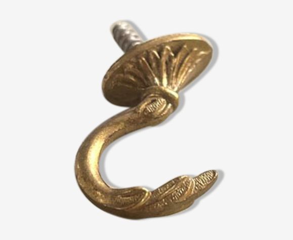 Patère en bronze doré