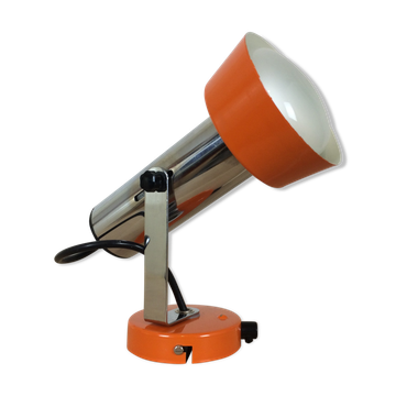 Apply orange spot and chrome 70's space age