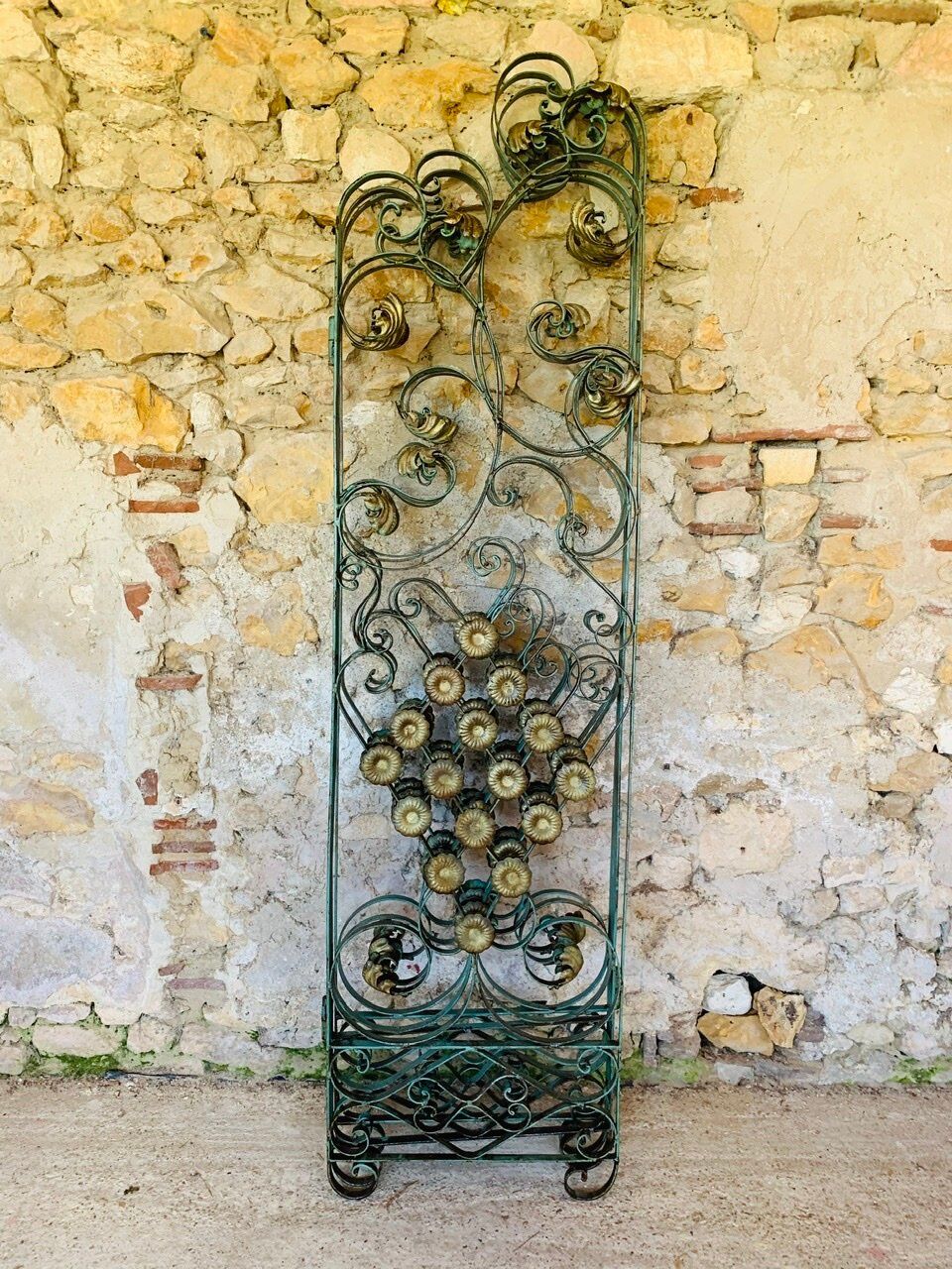Screen, Art Deco wrought iron with floral decorations circa 30's