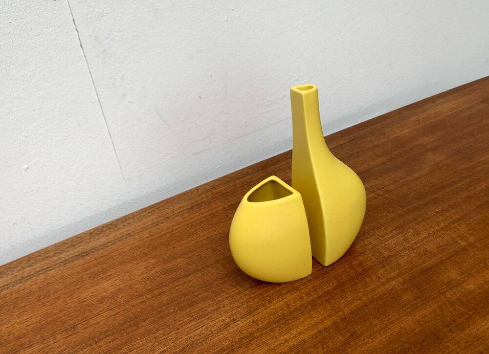 Set of 2 minimalist postmodern Italian vases by Bel Mondo, 1980s.