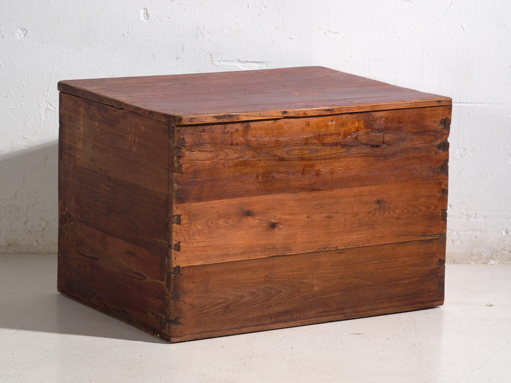 Antique Chinese chest painted in pine wood – China, circa 1900