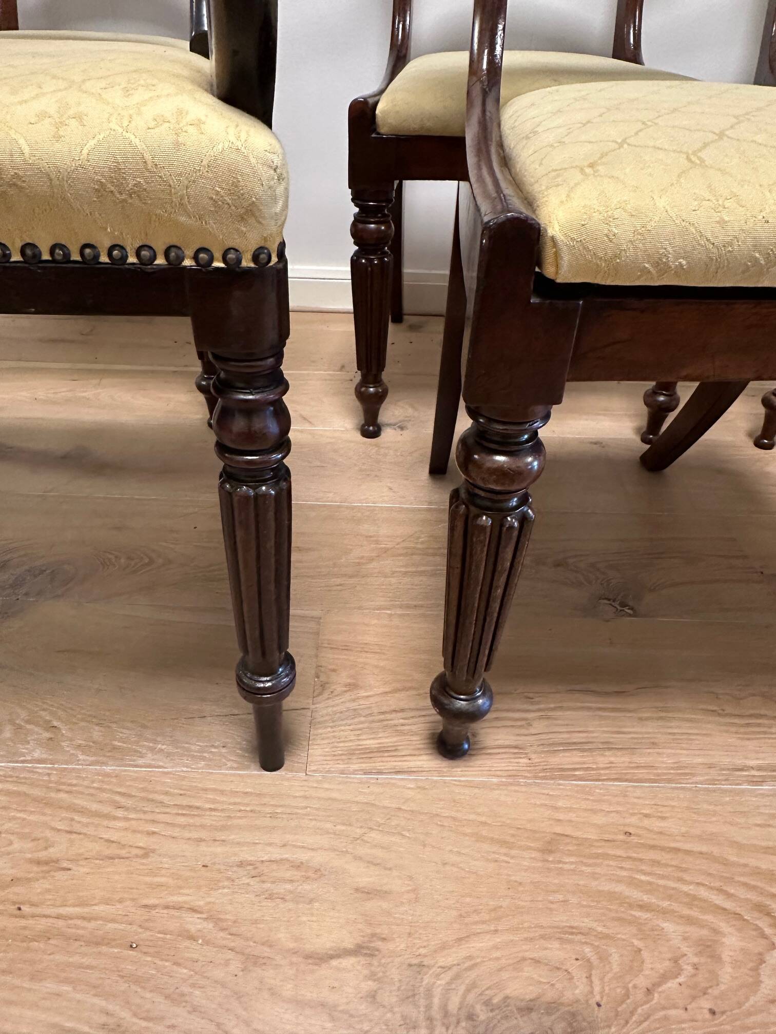 Set of 6 antique mahogany dining chairs