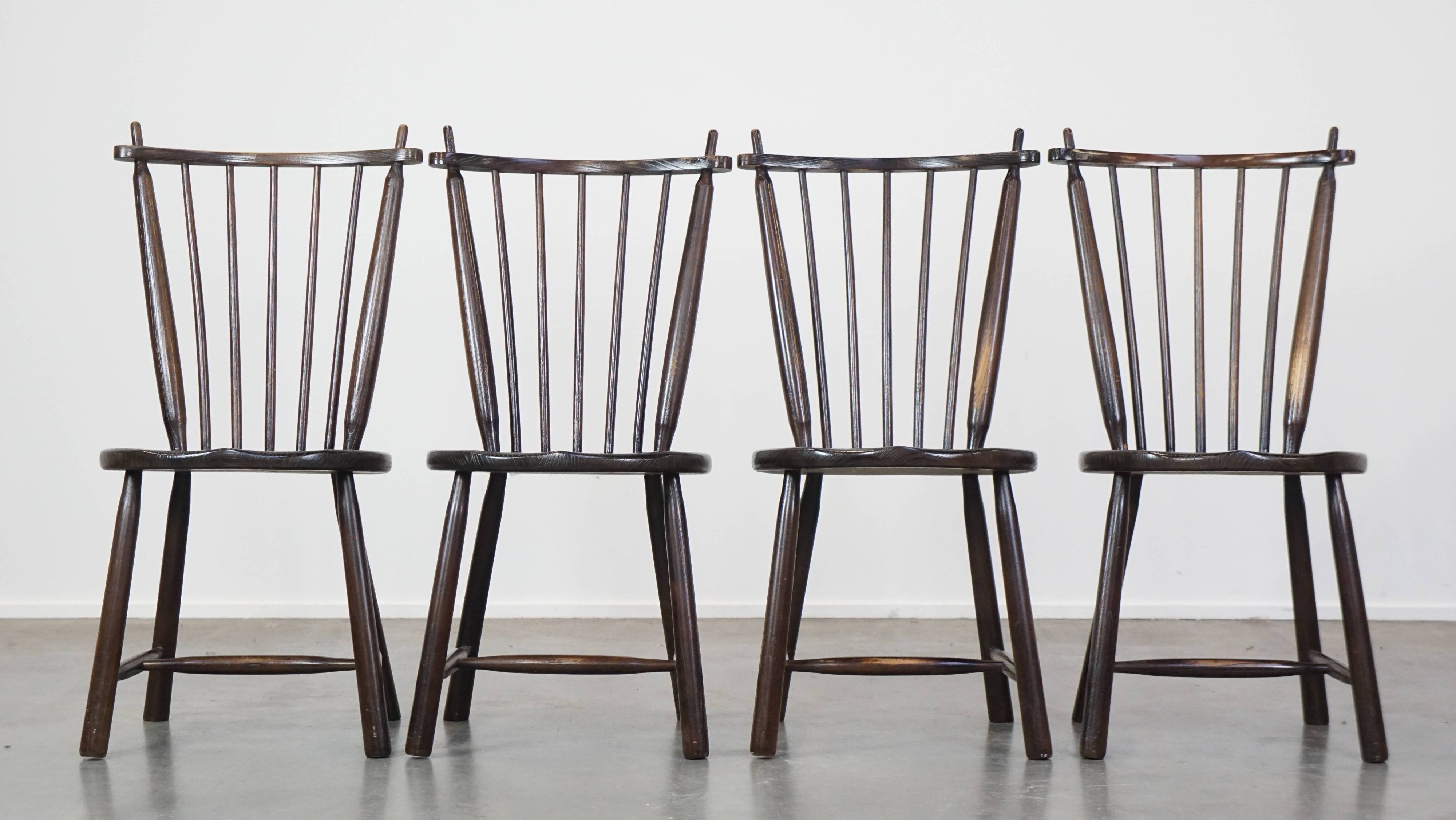 Set of 4 vintage wooden De Ster Gelderland design spindle chairs